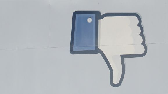 Facebook : « like » contre « dislike »